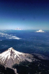 mt hood, mt rainier and mt st helens - washington5216113115680542845..jpg